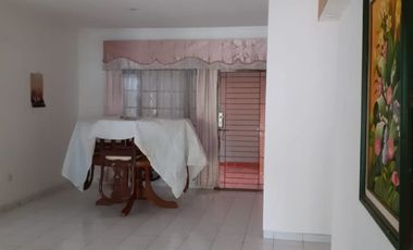 Sewa Rumah Cantik Terawat dan Asri di jalan utama Bukit Cimanggu City