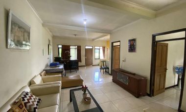 Dijual Rumah dan Tanah luas 1800 meter di GARUT