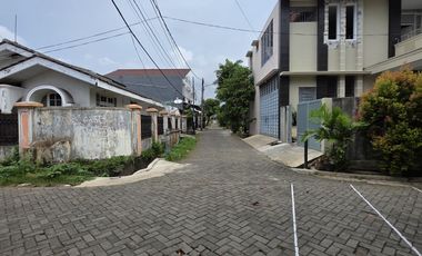 Rumah hook  murah jarang ada di komplek taman asri cipadu shm