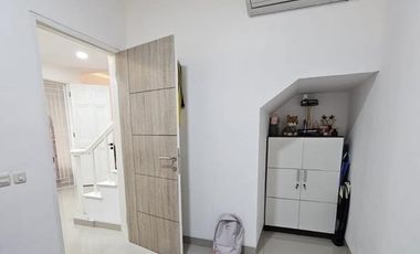 CAKEP BANGET! Full furnished Townhouse Taman Elok, Kawaraci