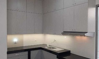 Disewakan Rumah Golf Island PIK Luas 10x15 semi furnished cantik