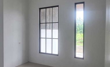 Dijual Rumah Di Perumahan Grand Royal Regency Wage Taman Sidoarjo