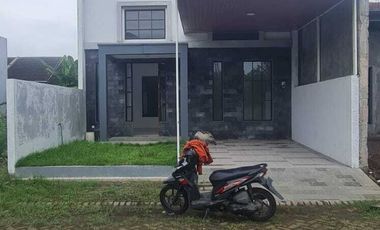 Dijual Rumah Di Perumahan Grand Royal Regency Wage Taman Sidoarjo