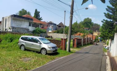 Tanah di Kawasan elit sekitar sekolah Don Bosco semarang, ada 2Kavling