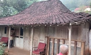 jual rumah limasan lawas gebyok keliling