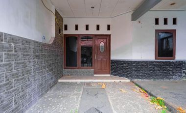 Rumah 2 Lt Strategis 15 Mnt ke Gerbang Tol Pamulang Siap KPR J-24448