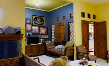 Rumah Bagus - Luas berada tepat di Pusat Kota Cianjur