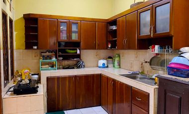 Rumah Bagus - Luas berada tepat di Pusat Kota Cianjur