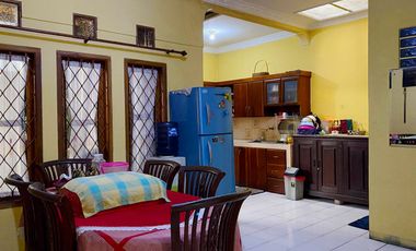 Rumah Bagus - Luas berada tepat di Pusat Kota Cianjur