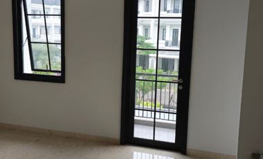 Di Jual murah Rumah Alam Sutera Winona 7x18 3 Lantai