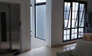 Di Jual murah Rumah Alam Sutera Winona 7x18 3 Lantai