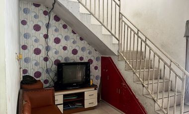 Rumah 2 Lantai Nyaman & Strategis – 3 Kamar Tidur