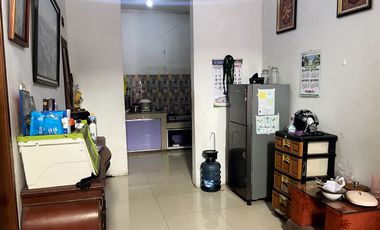 Rumah 2 Lantai Nyaman & Strategis – 3 Kamar Tidur