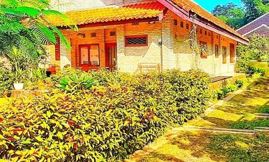 Dijual rumah villa design keren lokasi strategis di kota Sukabumi