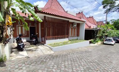 Rumah Klasik Jawa, Suasana Tenang OneGate Sistem Jogja Utara