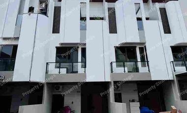 Promo Rumah townhouse strategis ke pusat kota jakarta dekat tol stasiun rscm