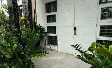 Rumah Mewah Modern Semi Furnish di Pulomas Barat Pembawa Berkat