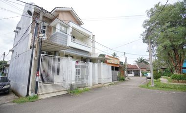 Rumah 2 Carport 15 Menit ke RS Hermina Grand Wisata Siap Huni J-28222