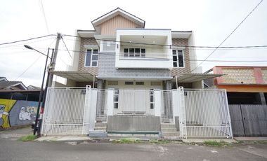 Rumah 2 Carport 15 Menit ke RS Hermina Grand Wisata Siap Huni J-28222