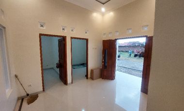 rumah perumahan baru desain modern suasana alam lokasi gatak solo