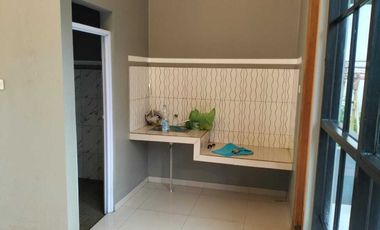 Rumah siap huni lokasi strategis di Unnes Gunungpati