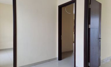 DISEWAKAN RUMAH KOSONGAN SIAP HUNI GREENLAKE CITY CLUSTER EAST ASIA