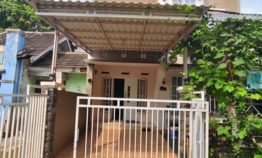Rumah 2 lt type town house parung bogor raya dkt pasar parung