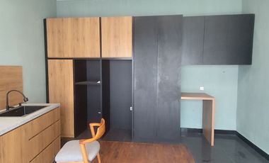 Rumah 1 Lt Strategis Selangkah ke Pintu Tol Pamulang Siap KPR J-32748