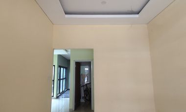 Rumah 1 Lt Strategis Selangkah ke Pintu Tol Pamulang Siap KPR J-32748