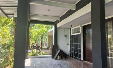 Rumah Cluster One Gate Tepi Jalan Utama Dekat Lor In Hotel Colomadu