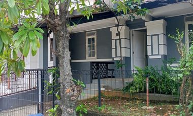 Disewakan Rumah Di Venesia Depan taman budaya Sentul city