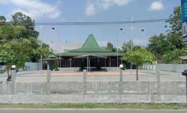 Pendopo Joglo Full Kayu Jati Super dengan Tanah Luas 3500 meter