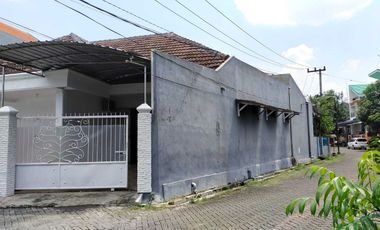 Dijual Rumah Hook Di Perumahan Taman Bougenvile Sambikerep Surabaya
