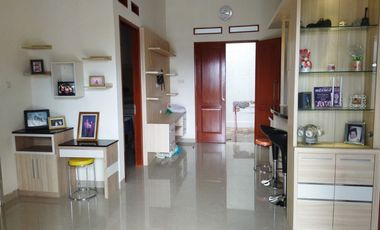 Rumah Asri Semi Furnished di Cihideung Parongpong