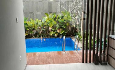 Chendy- DiJual Rumah Siap Huni Woodville di BUDURAN , Sidoarjo