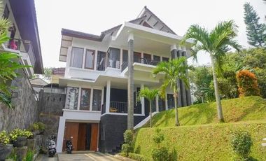 Dijual Rumah Lux Dago Resort