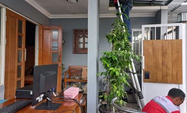 Rumah luas nyaman dekat gedung Setyowati Gentan Solo