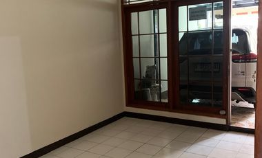 Disewakan rumah Suryasumantri sebrang kampus maranata Bandung