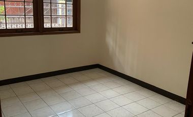 Disewakan rumah Suryasumantri sebrang kampus maranata Bandung