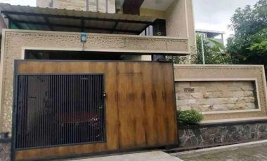 Rumah 3 Lt rooftop di Candi Kalasan, Kalipancur, Pasadena