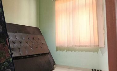 Disewakan Rumah Townhouse kawasan Elit Setramurni