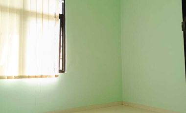 Disewakan Rumah Townhouse kawasan Elit Setramurni