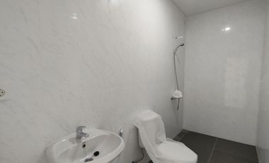 RUMAH VILLA MELATI MAS BLOK VISTA di JUAL CEPAT