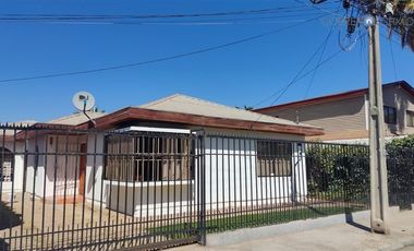 Casa en Arriendo en AMOBLADA V. Oberdan Sallustro