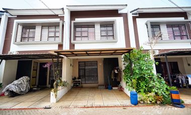 Rumah Cantik 2 Lt Siap KPR 11 Mnt ke Paradise Walk Serpong J-19066