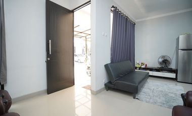 Rumah Cantik 2 Lt Siap KPR 11 Mnt ke Paradise Walk Serpong J-19066