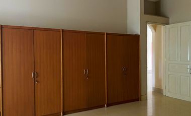 Hunian Mewah & Luas di Lokasi Strategis – Siap Huni!