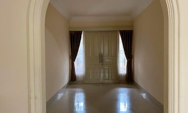 Hunian Mewah & Luas di Lokasi Strategis – Siap Huni!