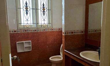 Hunian Mewah & Luas di Lokasi Strategis – Siap Huni!