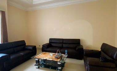 Hunian Mewah & Luas di Lokasi Strategis – Siap Huni!